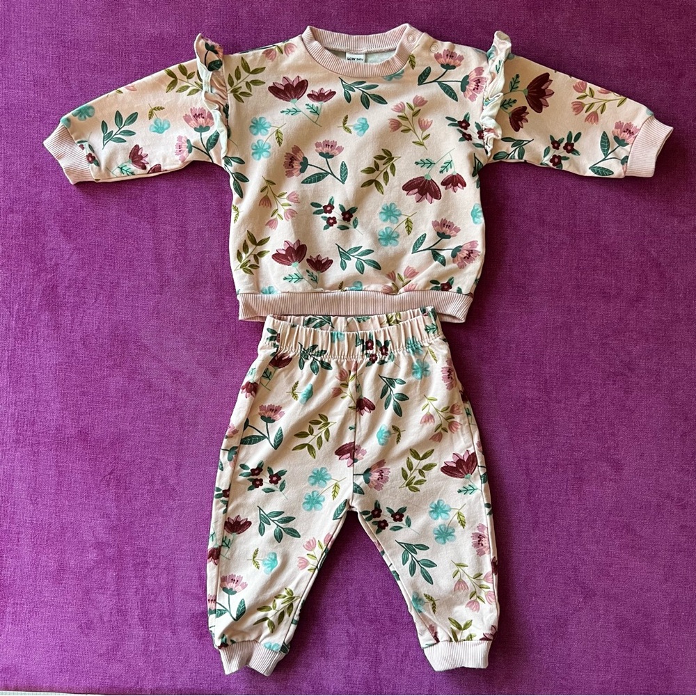 LC Waikiki Ruffle Floral Sweatsuit Set